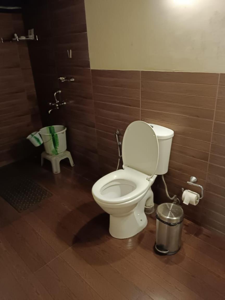 Monica Garden Bungalow Vālpārai Kültér fotó